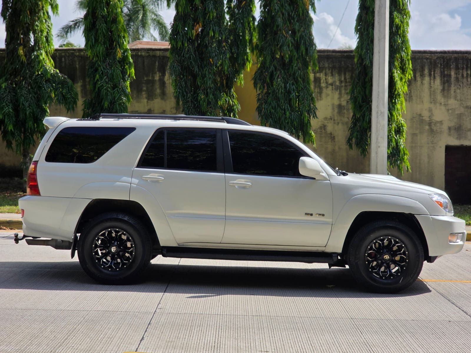 Toyota Runner SR5