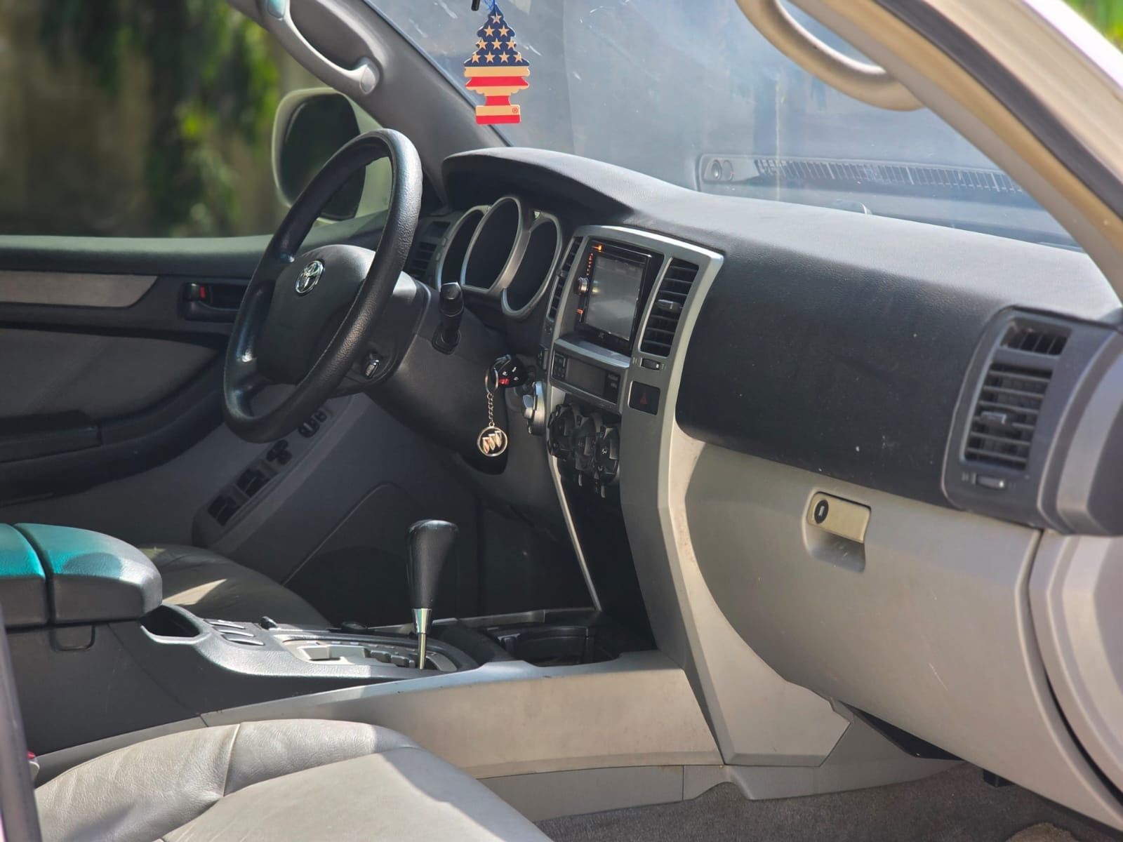 Toyota Runner SR5