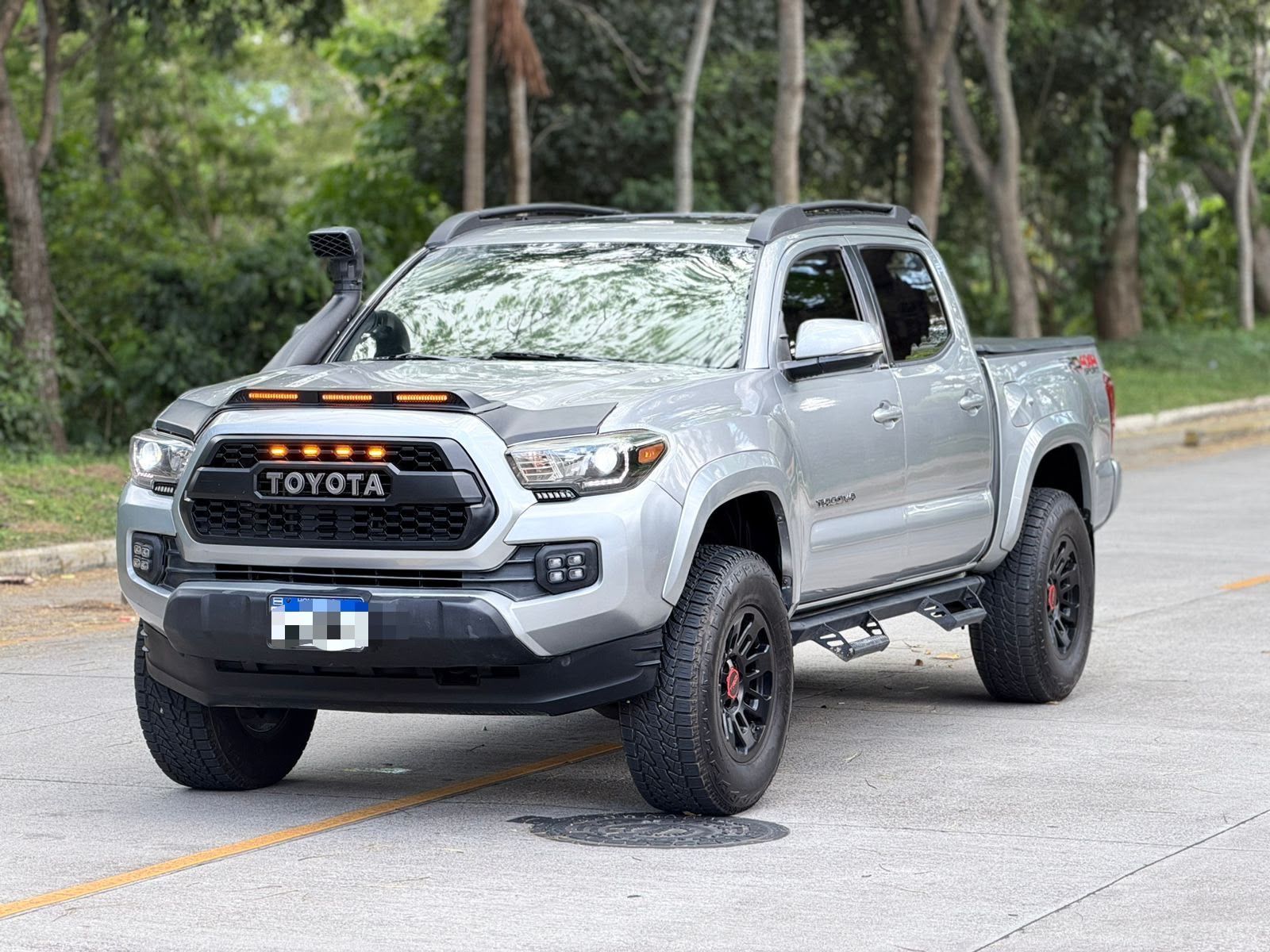 Toyota Tacoma