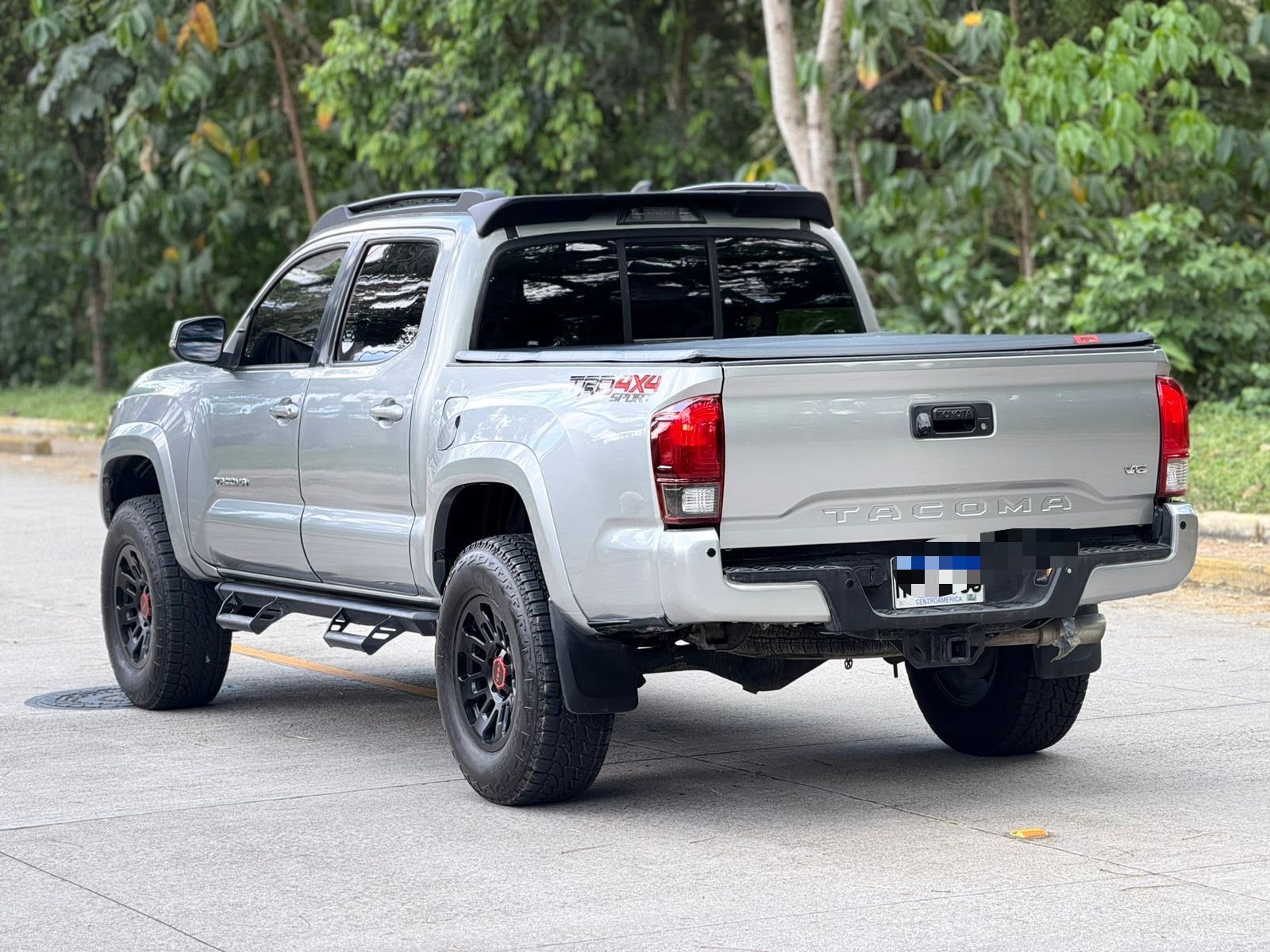 Toyota Tacoma