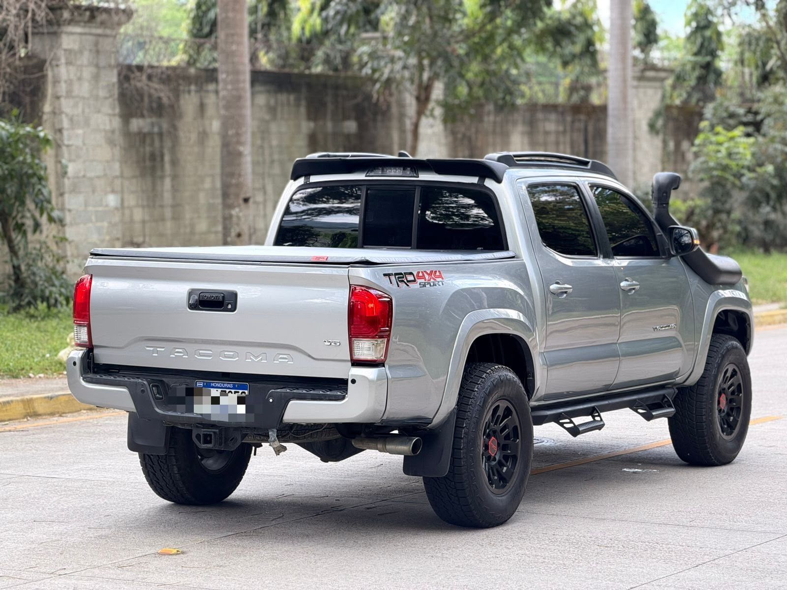 Toyota Tacoma