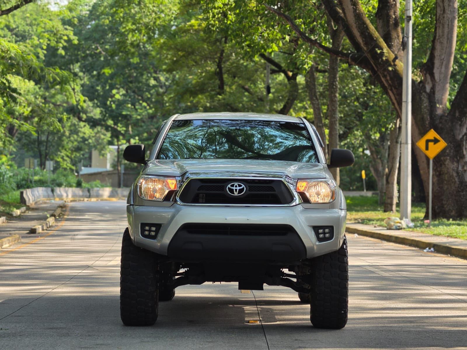 Toyota Tacoma SR5