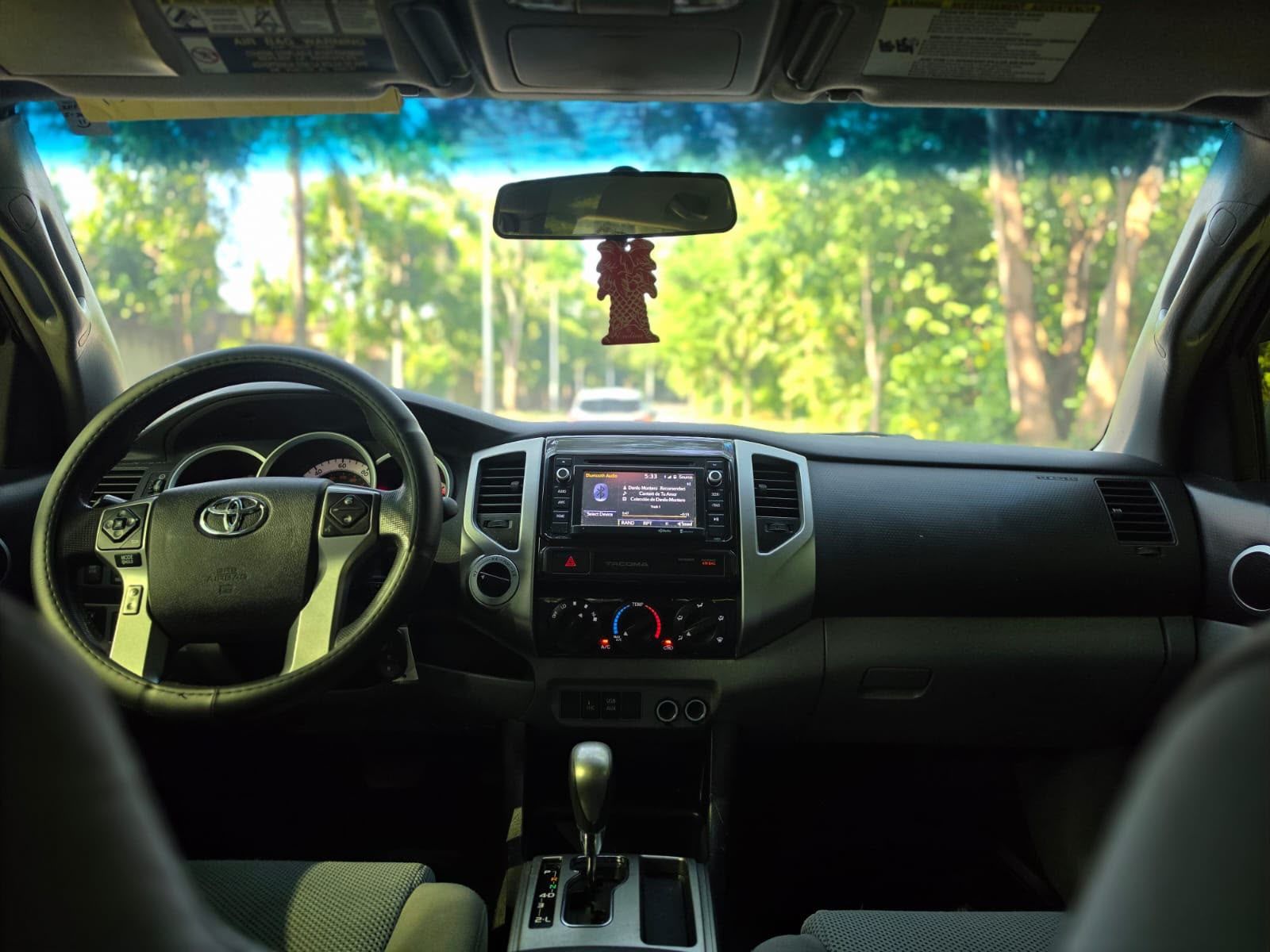 Toyota Tacoma SR5