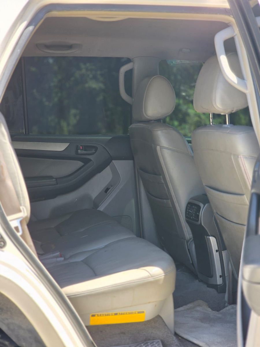 Toyota 4Runner SR5