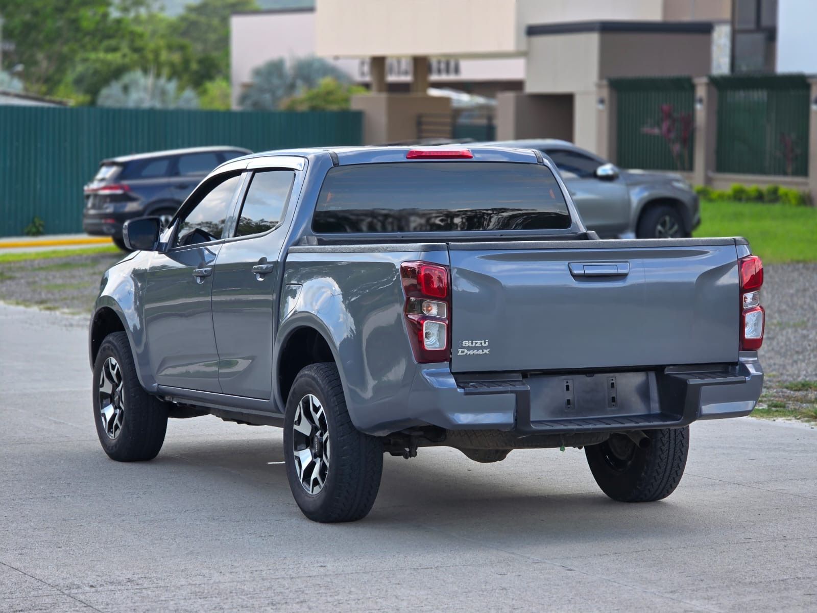 Isuzu Dmax