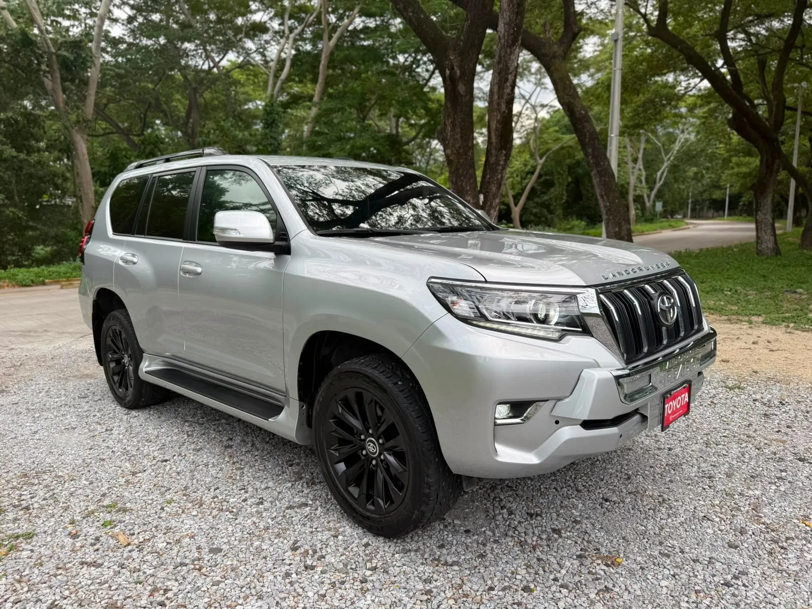 Toyota Land cruiser prado TXL