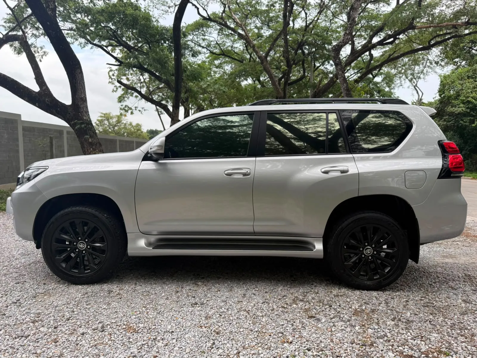 Toyota Land cruiser prado TXL