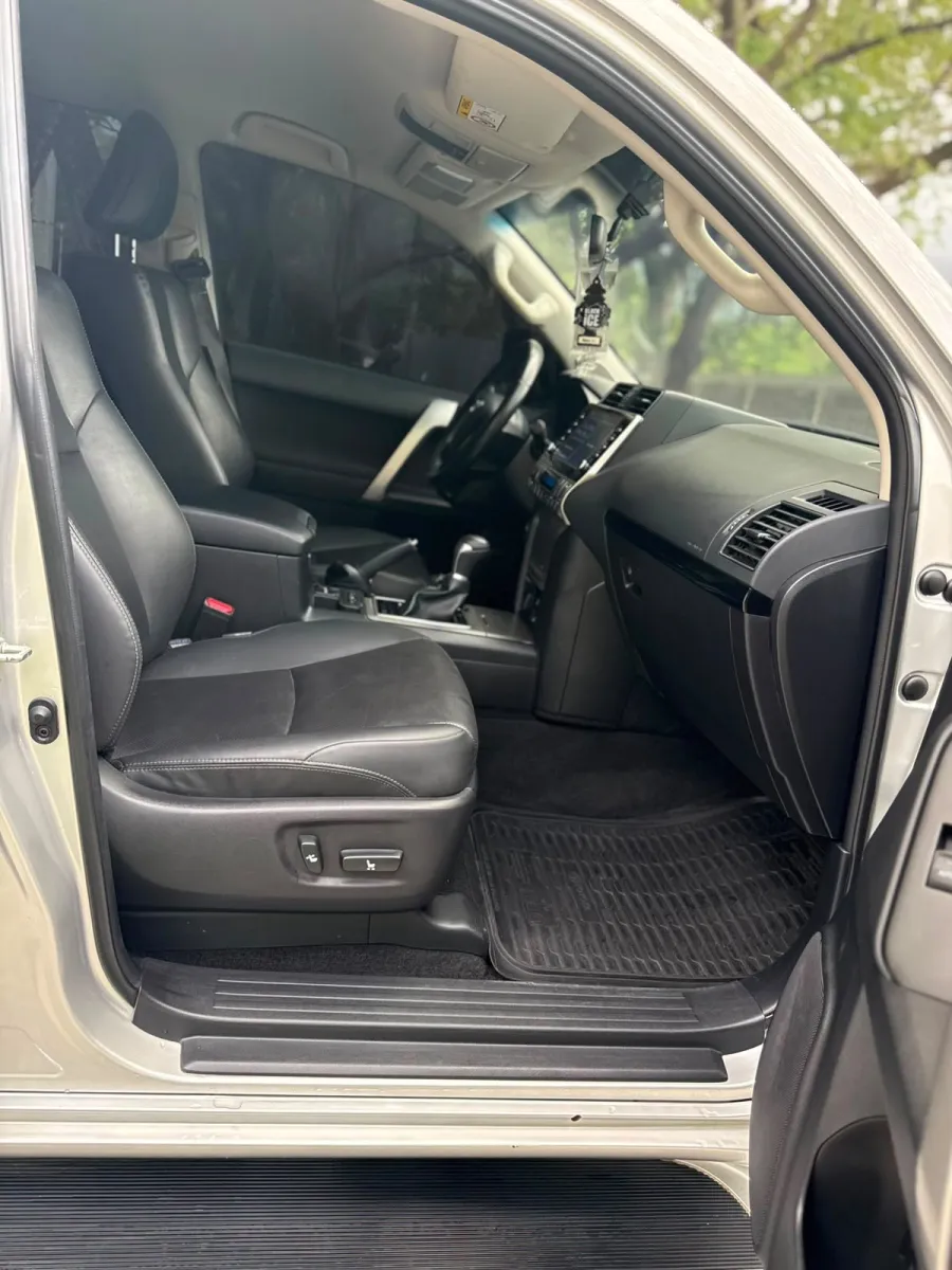 Toyota Land cruiser prado TXL