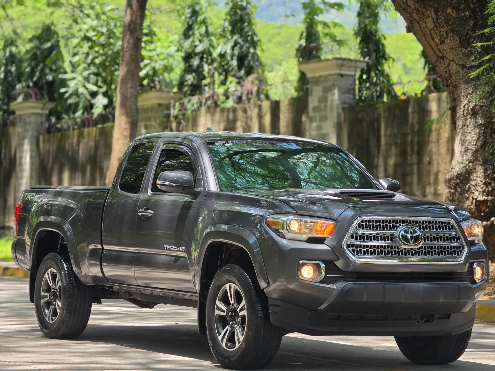 Toyota Tacoma