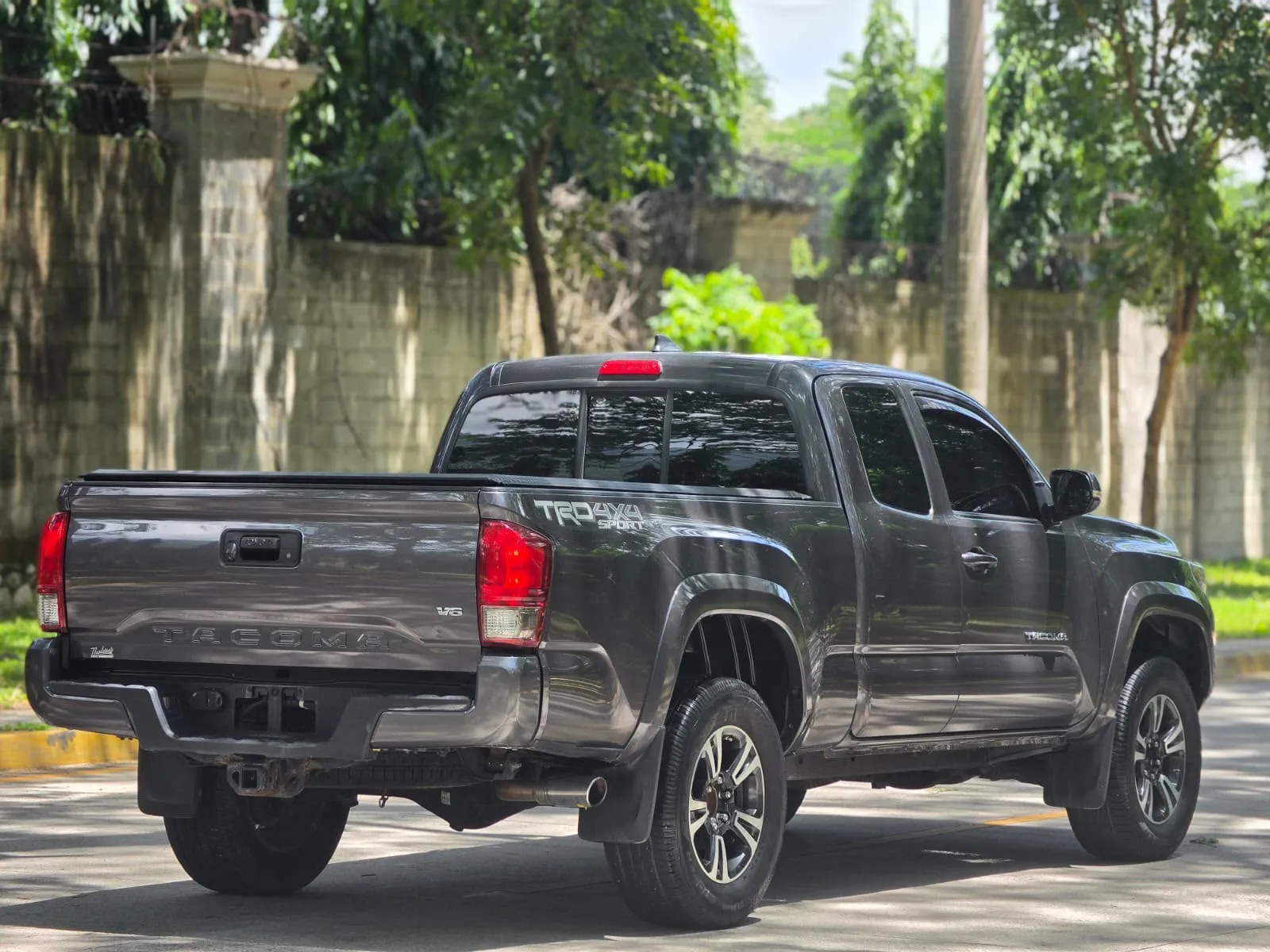 Toyota Tacoma