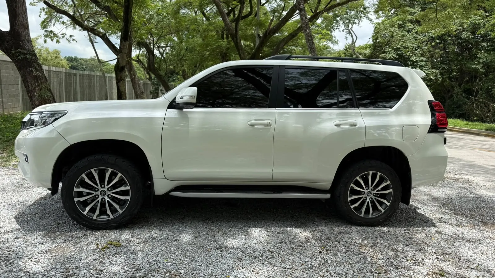 Toyota Land cruiser prado VXL