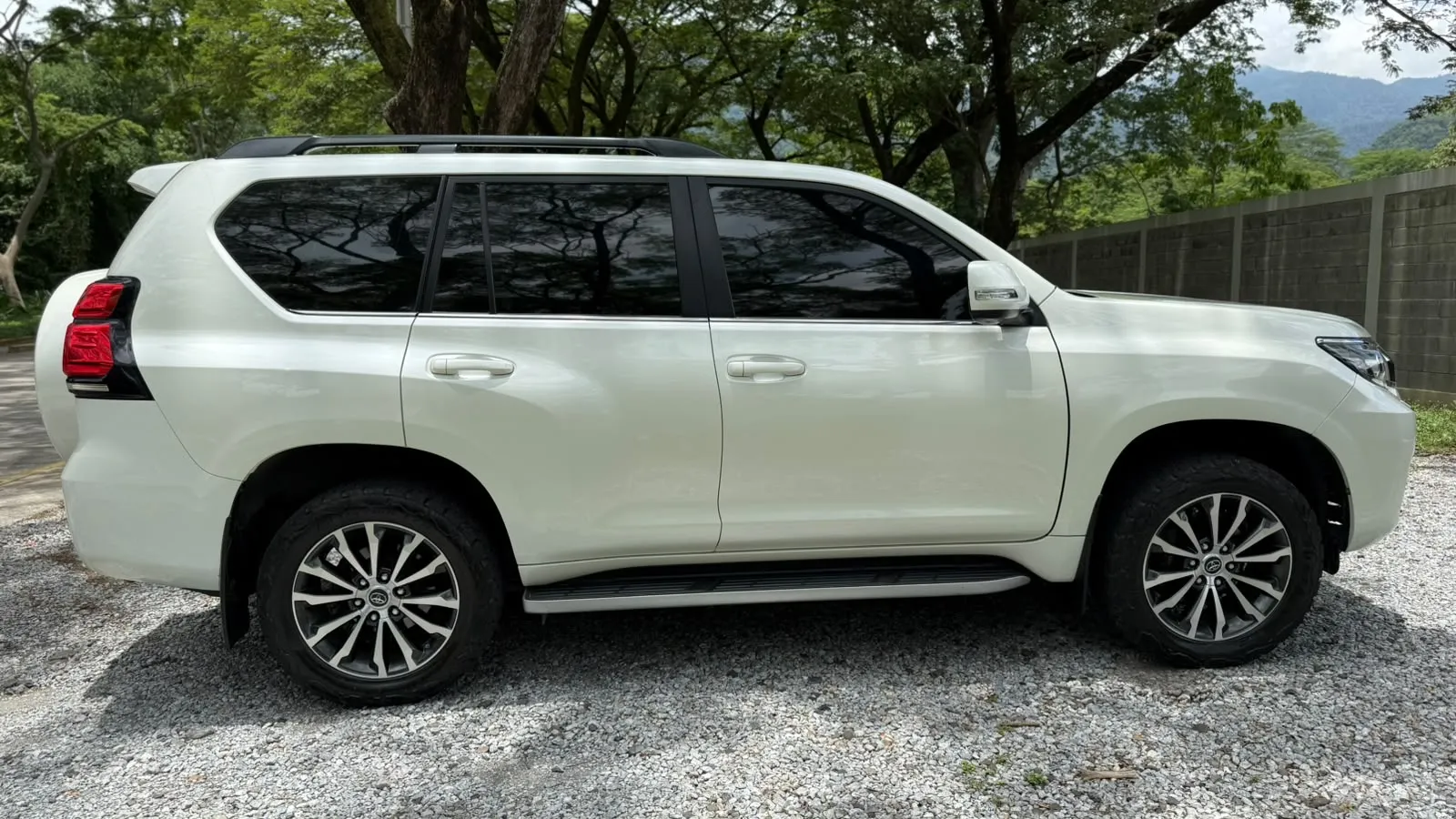 Toyota Land cruiser prado VXL