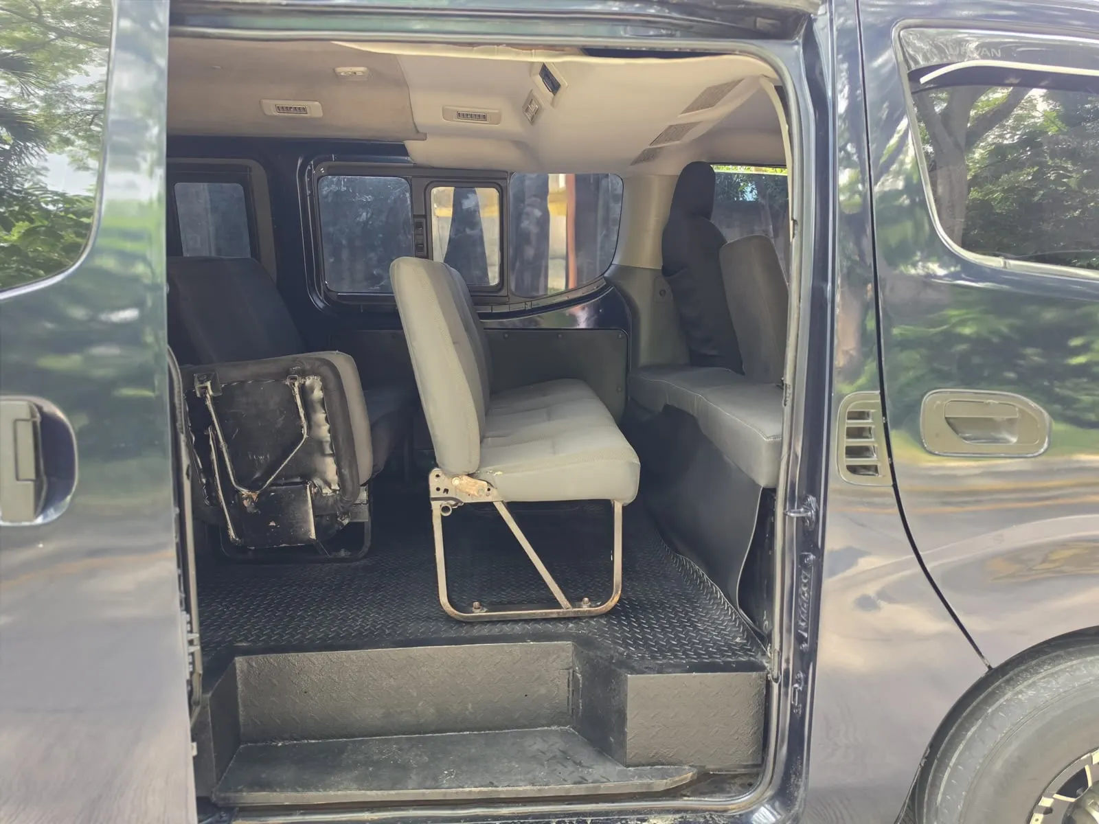 Nissan Urvan